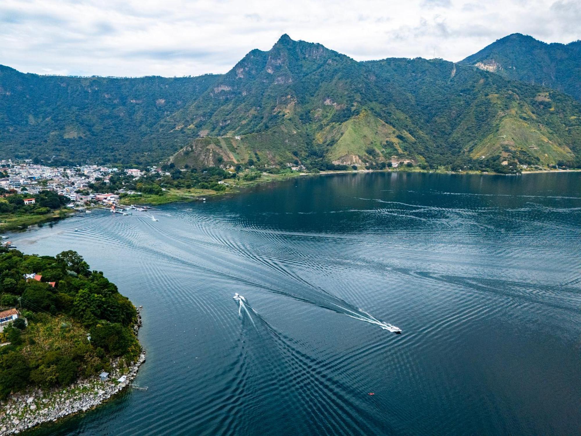 Luxury Atitlan Suites San Pedro La Laguna Exteriör bild
