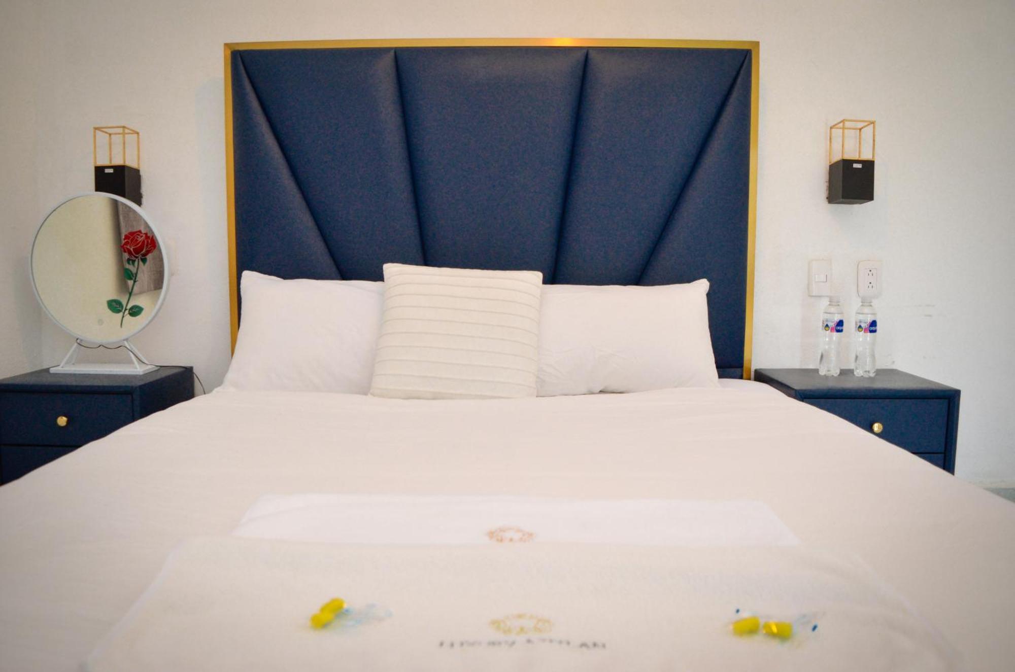 Luxury Atitlan Suites San Pedro La Laguna Exteriör bild